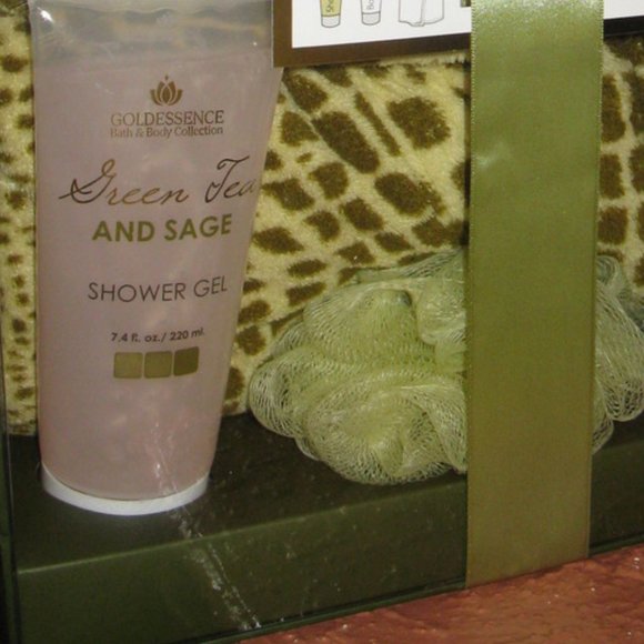 Robe Set Luxury Loofah Body Lotion Shower Gel Printed Kimono Robe Gold Essence - Picture 3 of 4